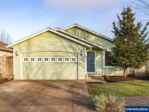 821 Trinity St Ne, Albany, OR, 97322 | Card Image