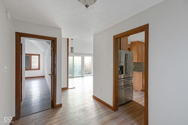 9618 Cedar Cove Ln, Condo with 3 bedrooms, 3 bathrooms and null parking in Indianapolis IN | Image 8