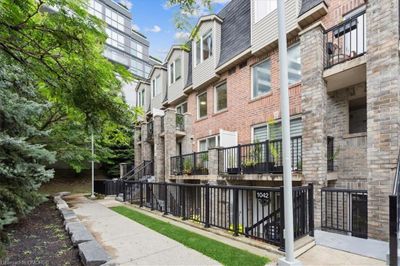 2122 - 115 George Appleton Way, Townhouse with 3 bedrooms, 2 bathrooms and 2 parking in Toronto ON | Image 1