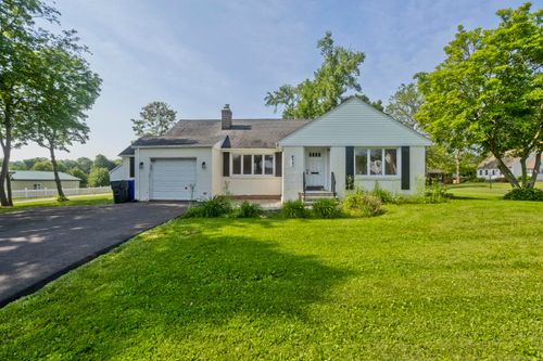 677 Thompsonville Rd, Suffield, CT, 06078-1323 | Card Image