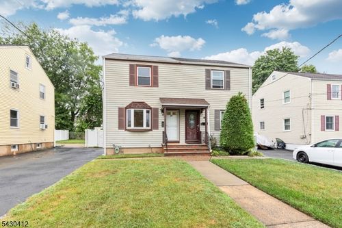 241 Windsor Ave, Westfield, NJ, 07090-1527 | Card Image