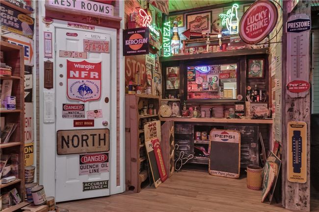 mancave 1/2 bath | Image 16
