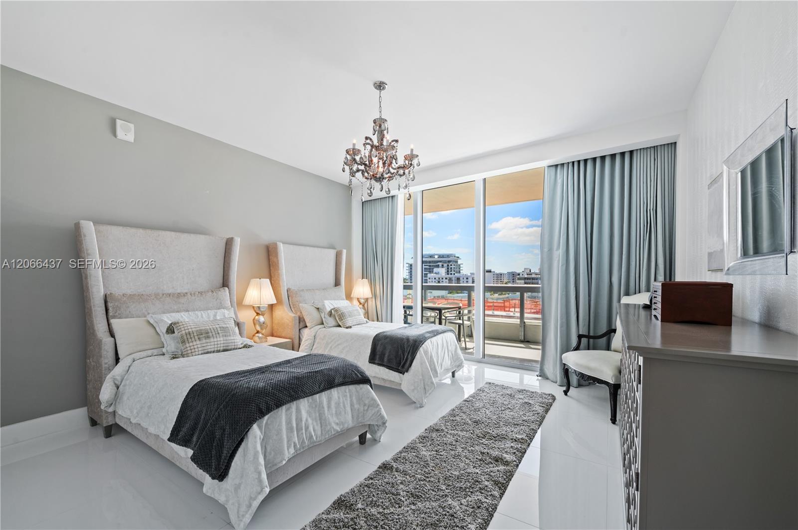Residential Lease in Miami Beach