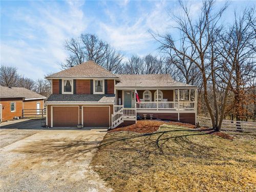 30030 84th St, De Soto, KS, 66018-9457 | Card Image