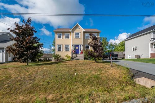 16 Lacy Anne Ave, Enfield, NS, B2T0A4 | Card Image