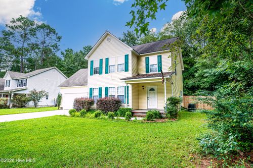 614 Walnut Dr, Jacksonville, NC, 28540-9076 | Card Image