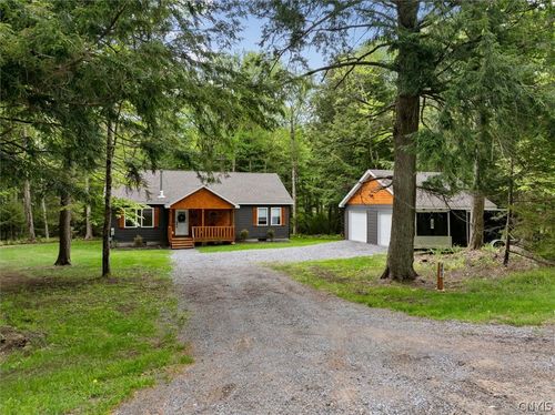 583 S Shore Rd, Old Forge, NY, 13420-7854 | Card Image