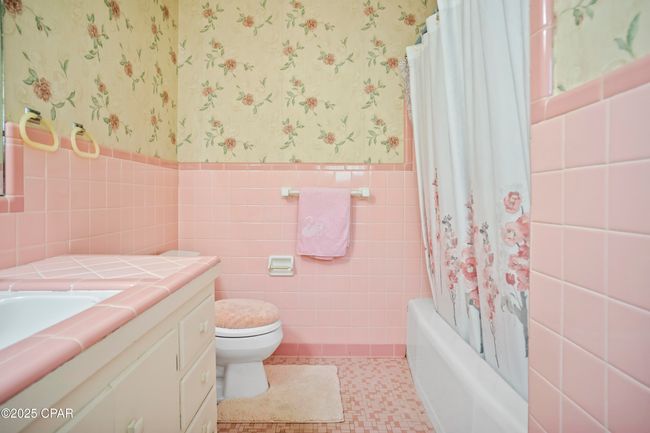 5370 Cherry St, House other with 2 bedrooms, 3 bathrooms and null parking in Graceville FL | Image 43