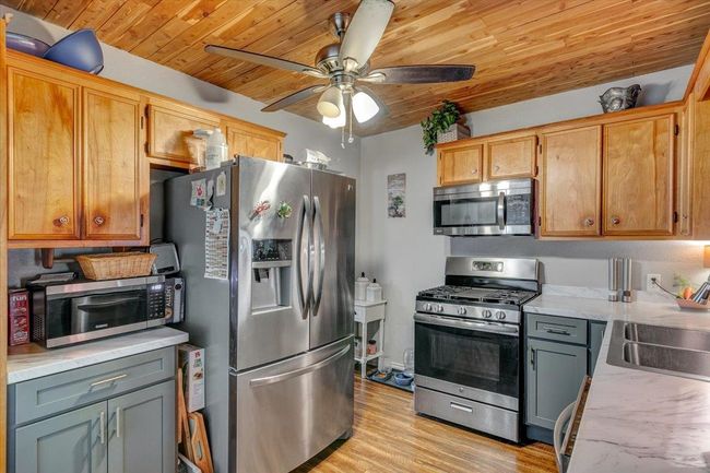 1121 18 Th St, House other with 3 bedrooms, 2 bathrooms and null parking in Orange TX | Image 13
