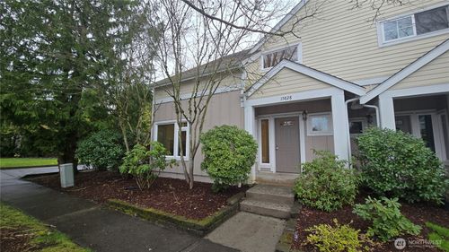 15828 Ne 91st Way, Redmond, WA, 98052-7515 | Card Image