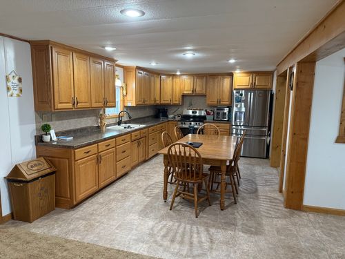 9576 State Route 161 Extension, Iuka, IL, 62849 | Card Image