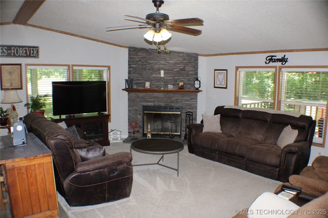 90 Marietta Cir, House other with 3 bedrooms, 2 bathrooms and null parking in Burneyville OK | Image 17