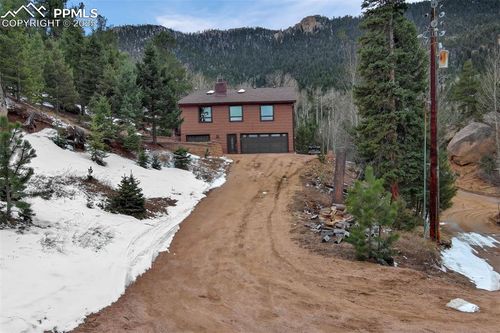 5865 Waterfall Loop, Manitou Springs, CO, 80829-2811 | Card Image