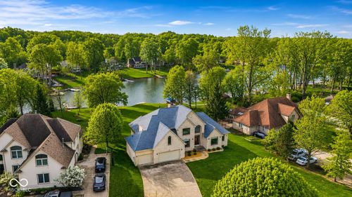 5717 Fall Creek Rd, Indianapolis, IN, 46220-5024 | Card Image