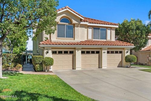 393 Cliffhollow Ct, Simi Valley, CA, 93065-7152 | Card Image
