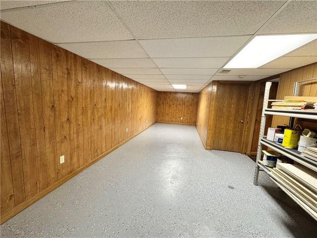720 Cherriwood Rd, House other with 4 bedrooms, 3 bathrooms and 4 parking in Pulaski PA | Image 32