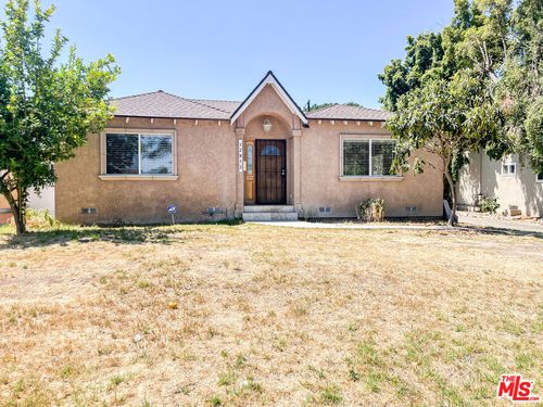 12612 Hatteras St, Valley Village, CA, 91607-1525 | Card Image