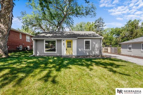 353 S 46th St, Lincoln, NE, 68510-1813 | Card Image