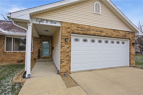 809 Westchester Pl, Charleston, IL, 61920-1768 | Card Image