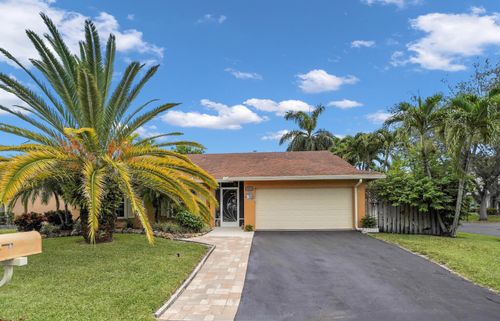 9811 Nw 53rd Ct, Coral Springs, FL, 33076-2636 | Card Image