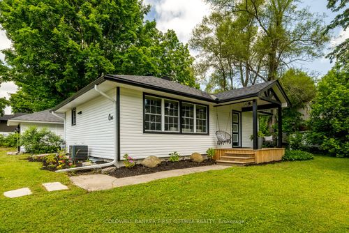 1 Porter St, Stittsville, ON, K2S1P8 | Card Image