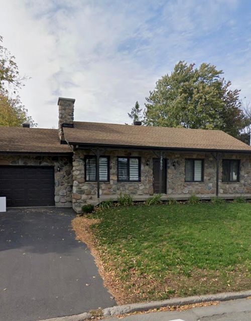 3680 Rue Paquette, Longueuil, QC, J3Y4M4 | Card Image