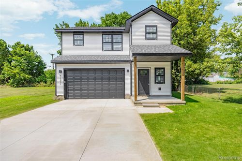 42431 Walnut St, Clinton Twp, MI, 48036-3169 | Card Image