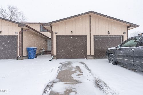 311 6th Avenue Nw, Beulah, ND, 58523 | Card Image