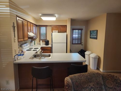 7-7 Westchester Ter, Annandale, NJ, 08801-1624 | Card Image