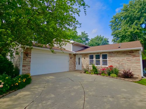1002 Summerfield Ct, Roselle, IL, 60172 | Card Image