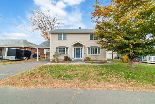 3 Grant Ave, Plainville, CT, 06062-1706 | Card Image