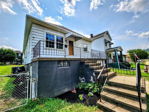 442 Sinclair Ave, Yorkville, OH, 43971-1057 | Card Image