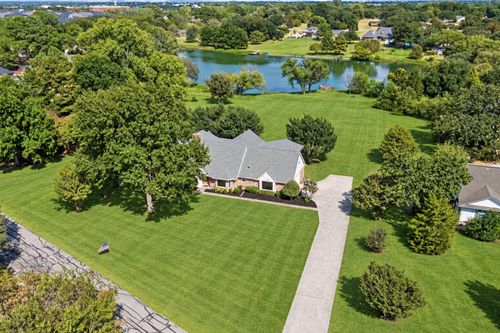 131 Oak Grove Cir, Double Oak, TX, 75077-8461 | Card Image