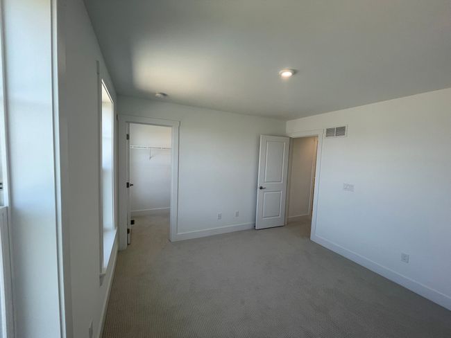 Sizeable secondary bedrooms | Image 19