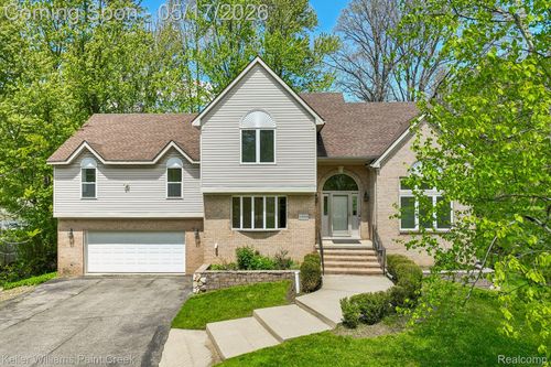 1358 Potomac Dr, Rochester Hills, MI, 48306-3841 | Card Image