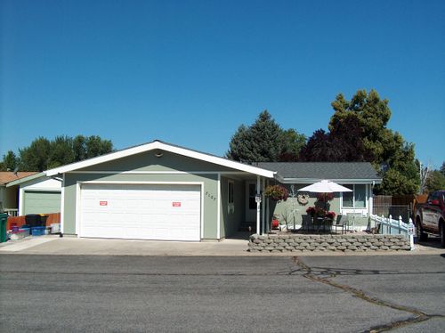 7107 Turner Ct, Klamath Falls, OR, 97603-9634 | Card Image