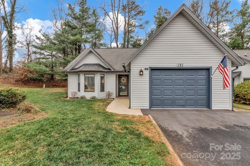 121 Cimarron Dr, Asheville, NC, 28803-1369 | Card Image
