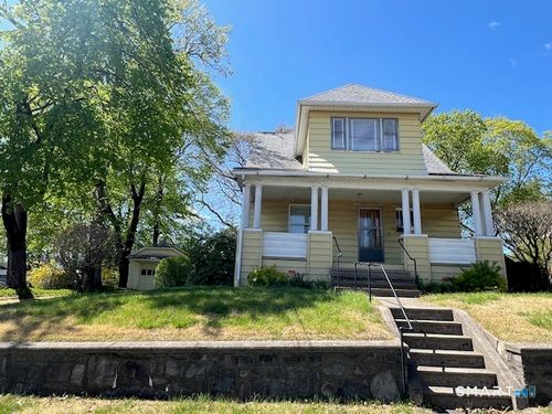 201 Fairlawn Ave, Waterbury, CT, 06705-2144 | Card Image