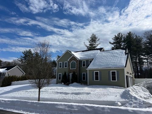 240 Roosevelt Dr, Northbridge, MA, 01534-2040 | Card Image