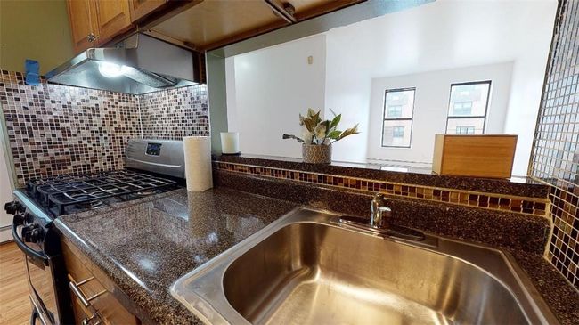 Kitchen | Image 14