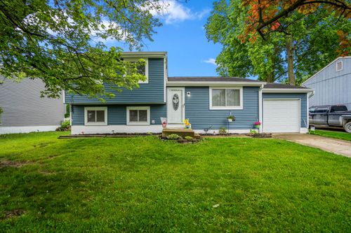 2421 Nugget Dr, Grove City, OH, 43123-1452 | Card Image