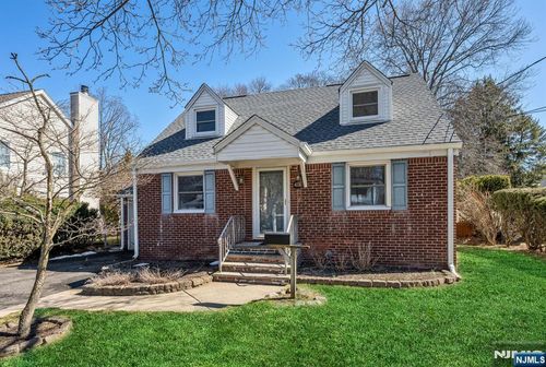 451 Central Park Dr, New Milford, NJ, 07646-2809 | Card Image