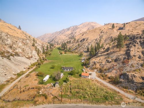 2560 Antoine Creek, Chelan, WA, 98816 | Card Image