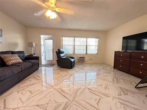 569-569 Fanshaw N, Boca Raton, FL, 33434-3069 | Card Image