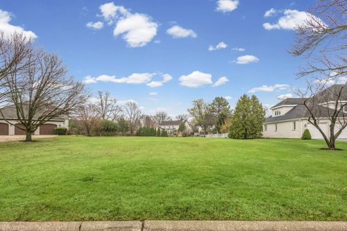 343 Hambletonian Dr, Oak Brook, IL, 60523-2645 | Card Image