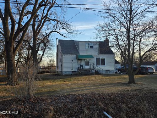 5501 Ayers Rd, Walbridge, OH, 43465-9712 | Card Image