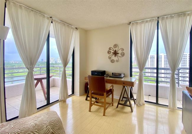 APT-1807 - 3300 Ne 191 St St, Condo with 2 bedrooms, 2 bathrooms and null parking in Aventura FL | Image 5