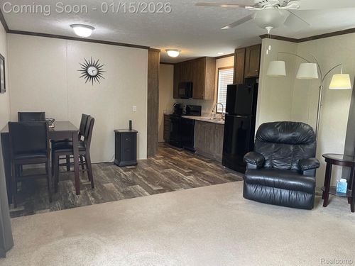 186 Oak, Highland, MI, 48357-5031 | Card Image