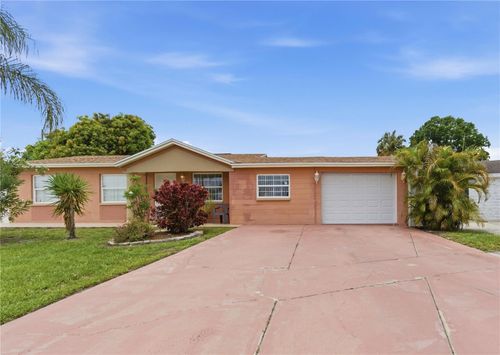 4914 Holiday Dr, TAMPA, FL, 33615-4720 | Card Image