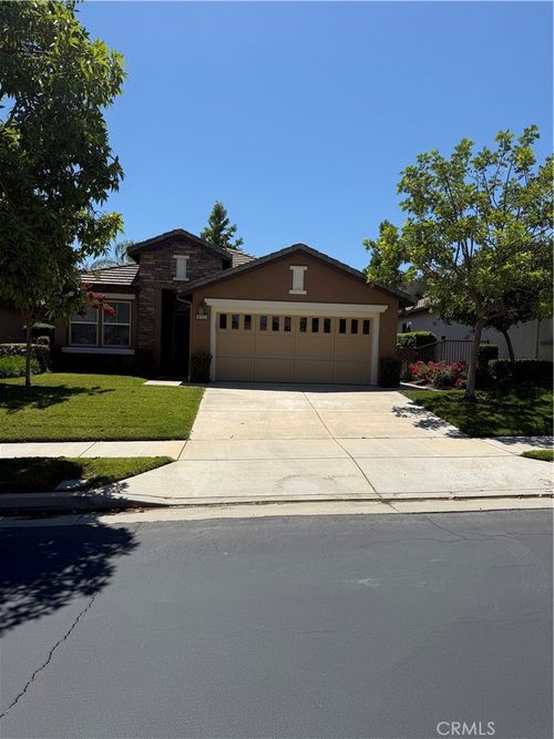 9123 Deergrass St, Corona, CA, 92883-9382 | Card Image